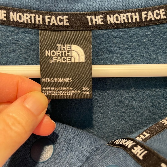 North Face pullover - Picture 3 of 4